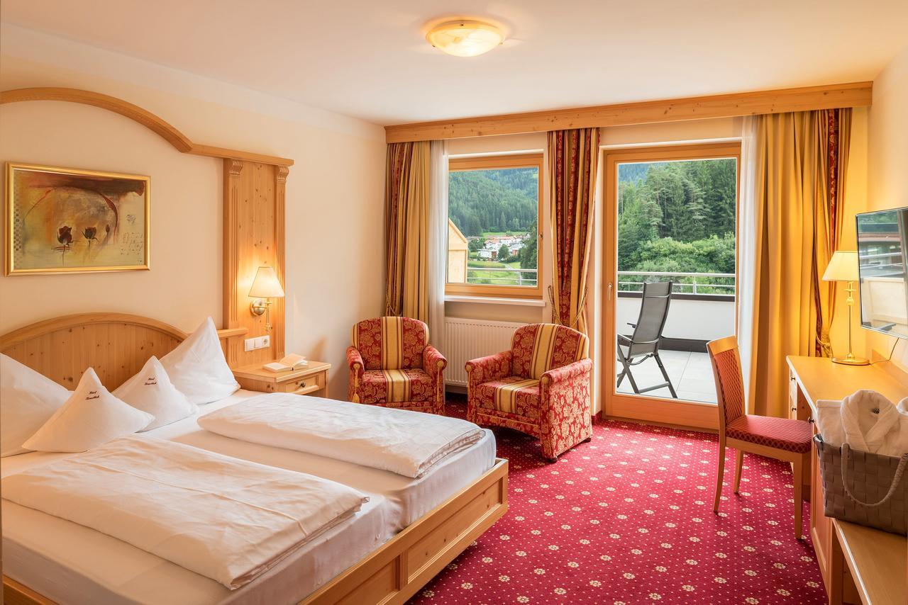 Hotel Kronblick キエーネス エクステリア 写真